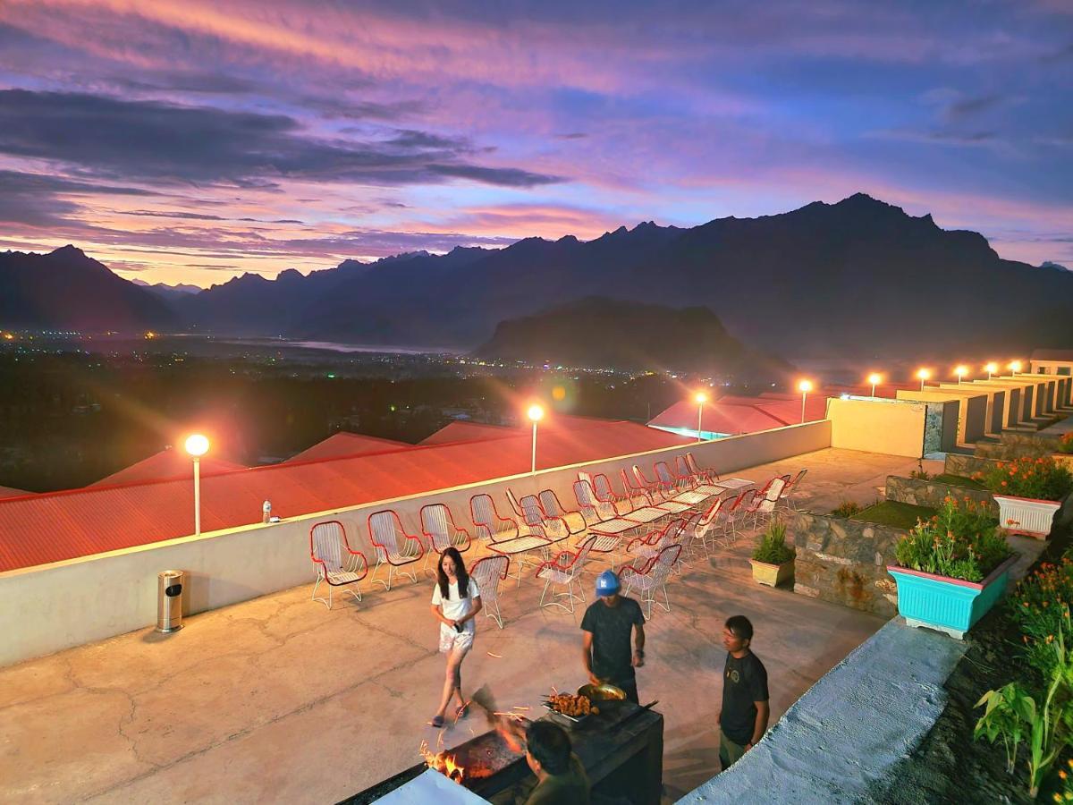 Hotel Mountain Lodge Скарду Екстериор снимка